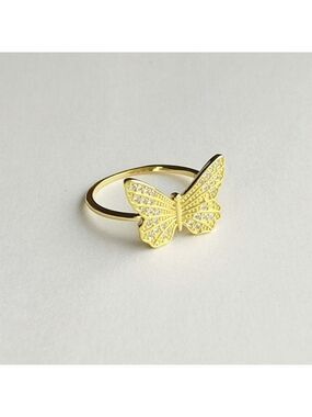 14k gold CZ Butterfly  Ring  size 7
